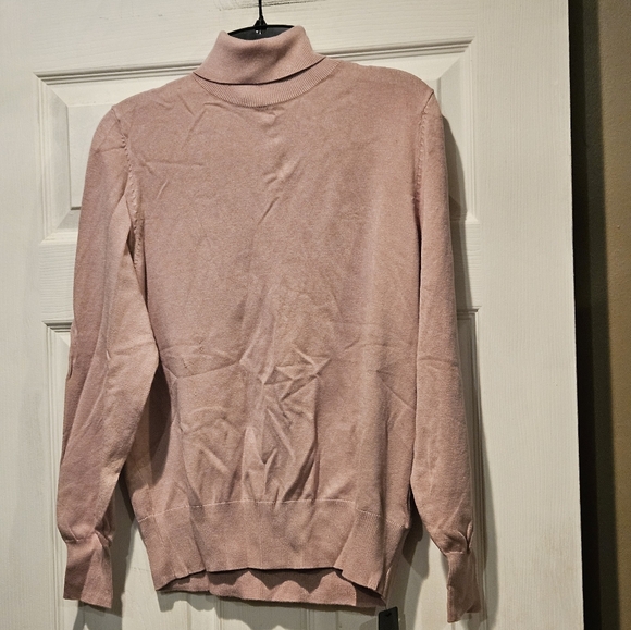 WOOLEN BLOOM TURTLENECK SWEATER - Picture 1 of 2